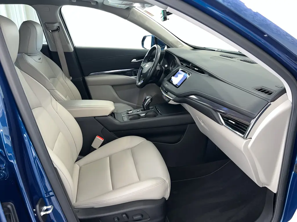 2019 Cadillac XT4 - $19,380