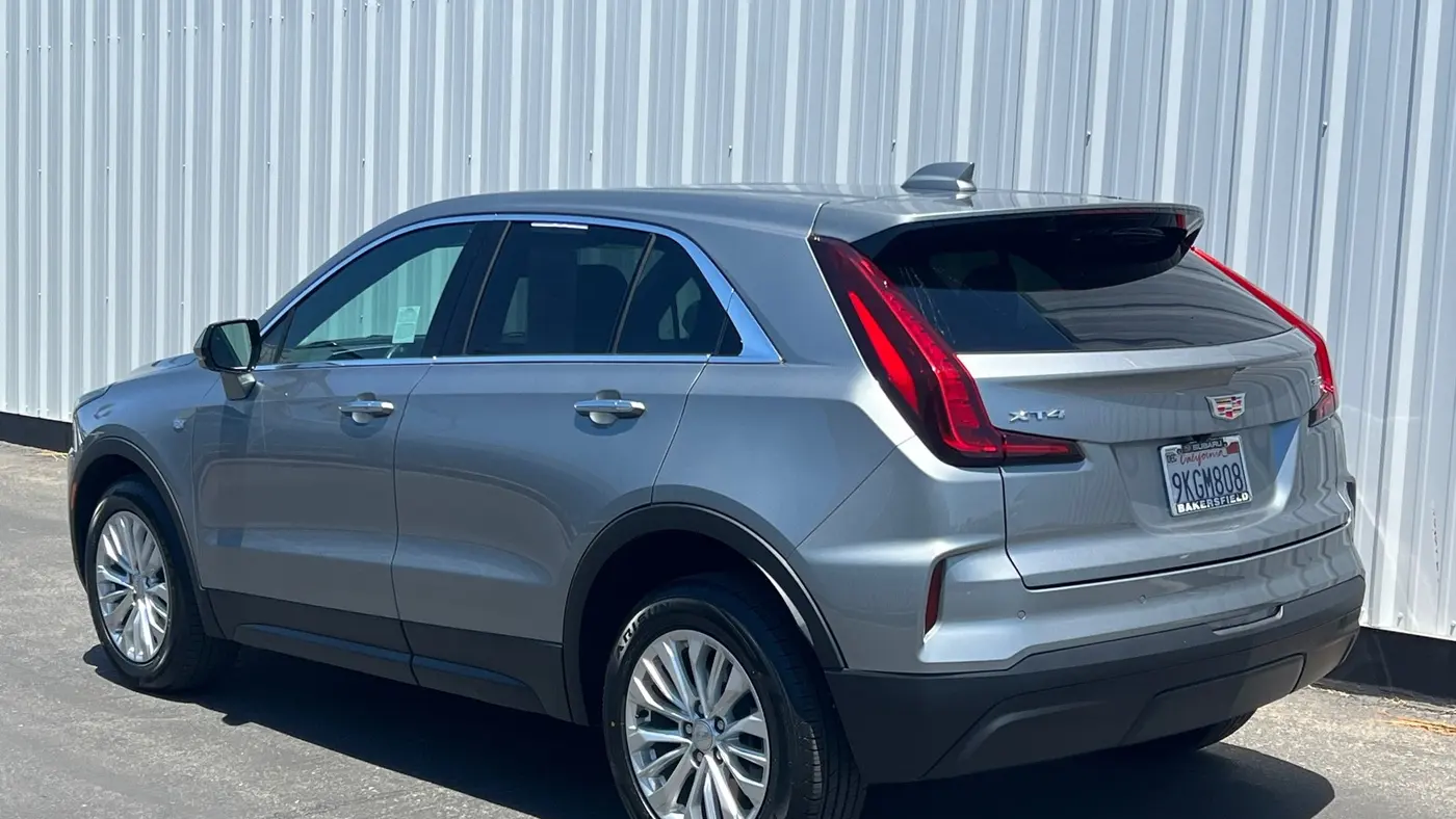 2024 Cadillac XT4 Luxury