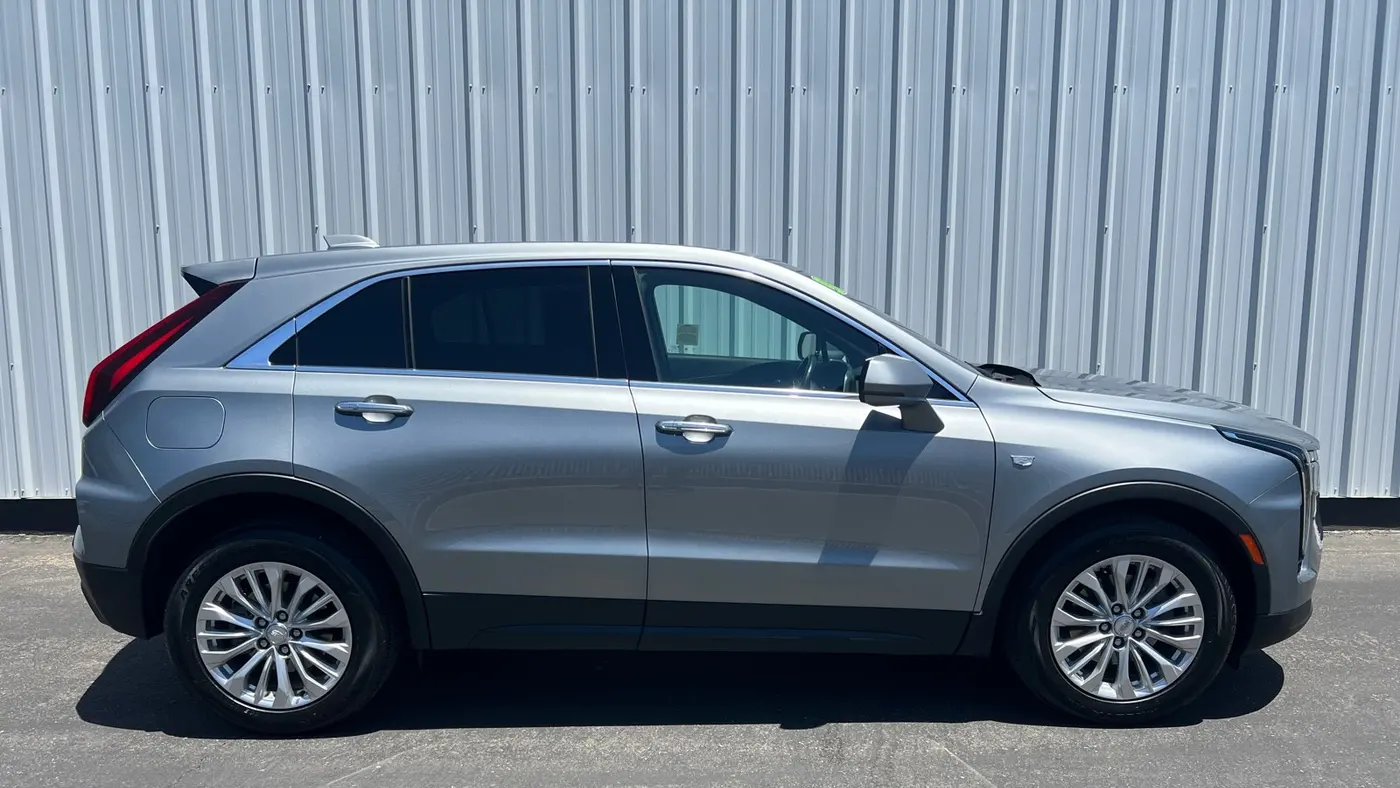 2024 Cadillac XT4 Luxury
