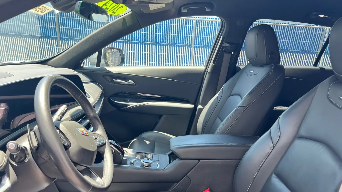 2024 Cadillac XT4 Luxury