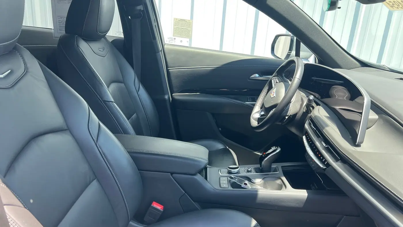 2024 Cadillac XT4 Luxury