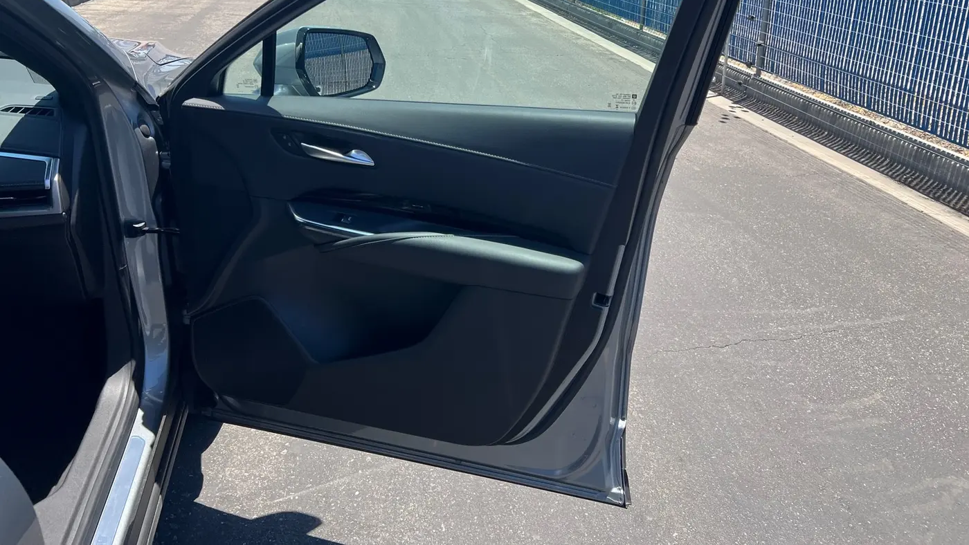 2024 Cadillac XT4 Luxury