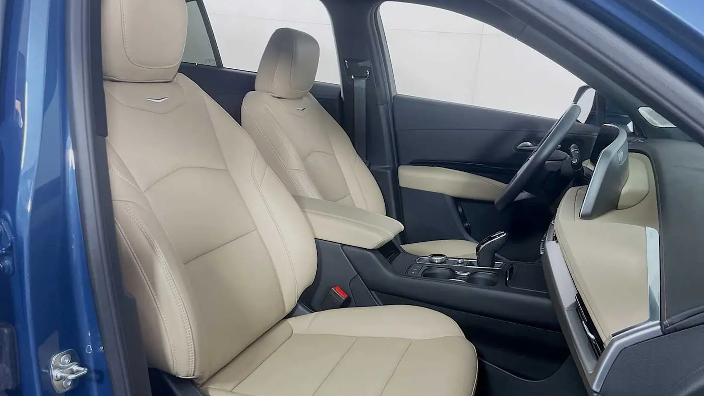 2024 Cadillac XT4 Luxury