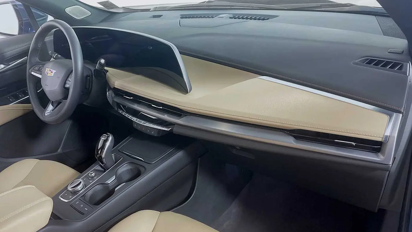 2024 Cadillac XT4 Luxury