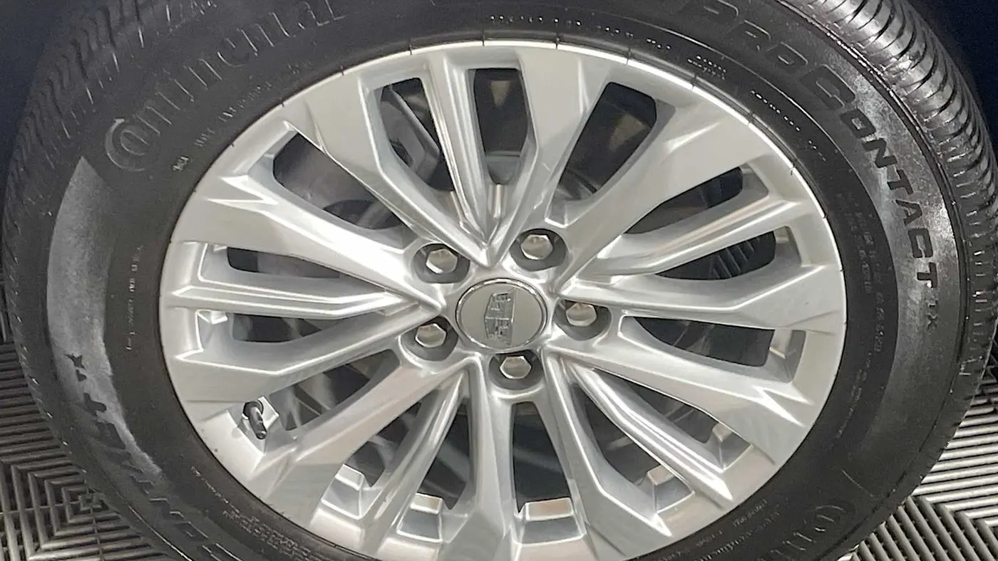 2024 Cadillac XT4 Luxury