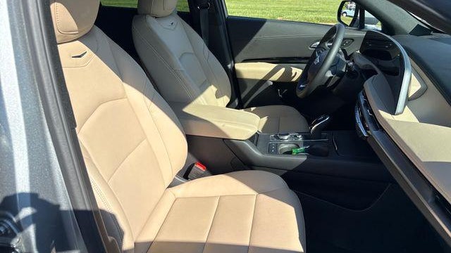 2024 Cadillac XT4 Luxury