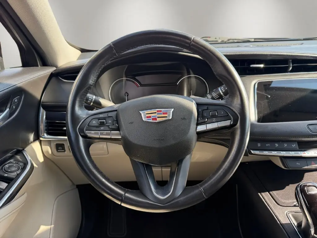 2023 Cadillac XT4 - $26,077