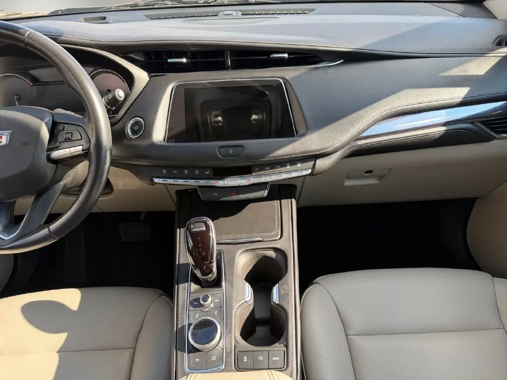 2023 Cadillac XT4 - $26,077