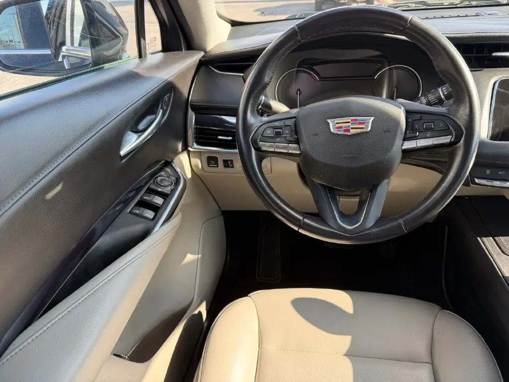 2023 Cadillac XT4 - $26,077