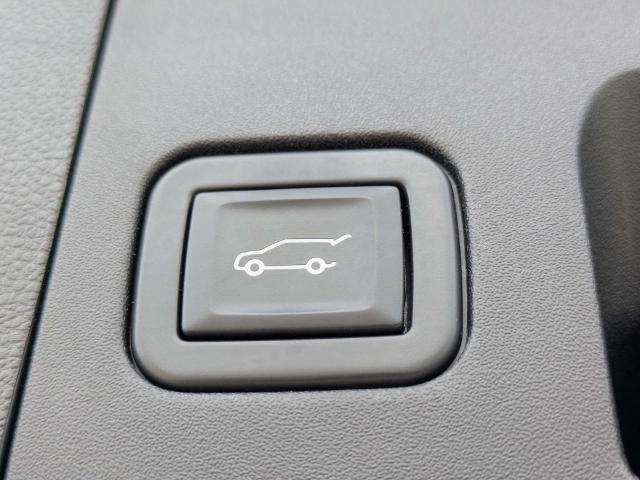2023 Cadillac XT4 - $24,000