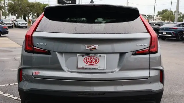 2024 Cadillac XT4 Luxury