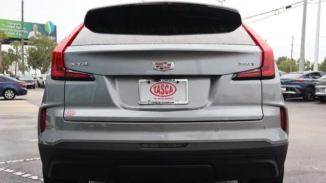2024 Cadillac XT4 Luxury