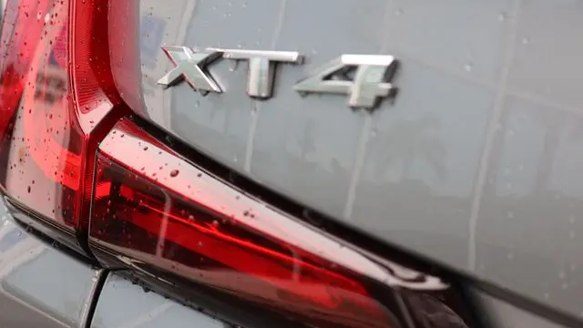 2024 Cadillac XT4 Luxury