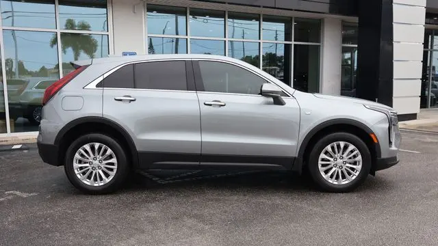 2024 Cadillac XT4 Luxury