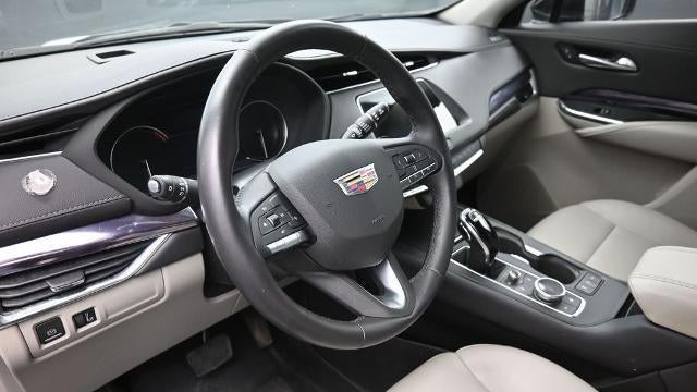 2023 Cadillac XT4 Luxury