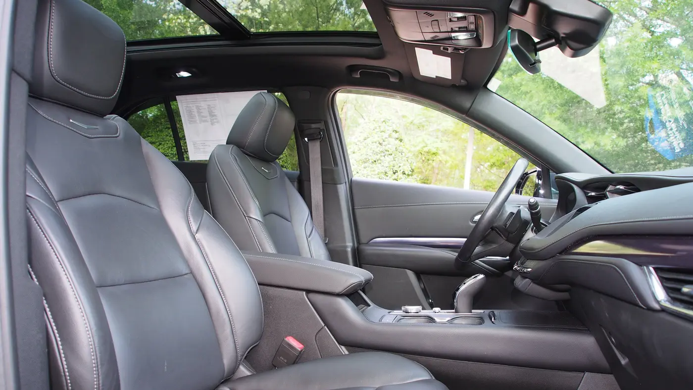 2023 Cadillac XT4 Luxury