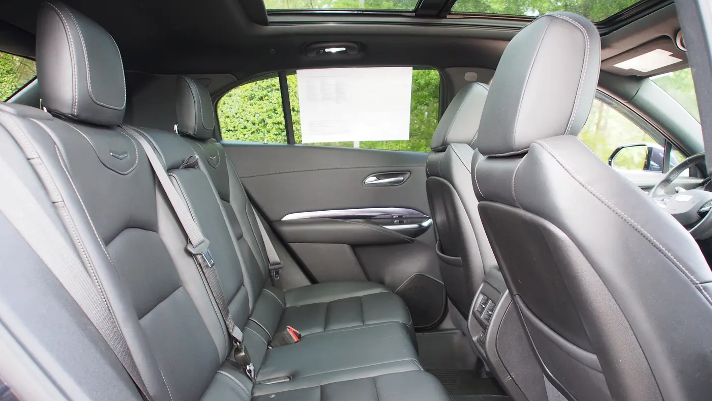 2023 Cadillac XT4 Luxury