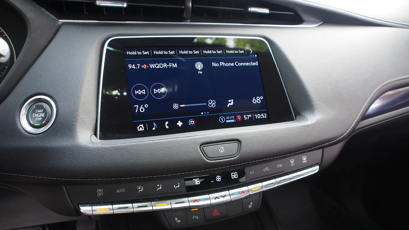 2023 Cadillac XT4 Luxury
