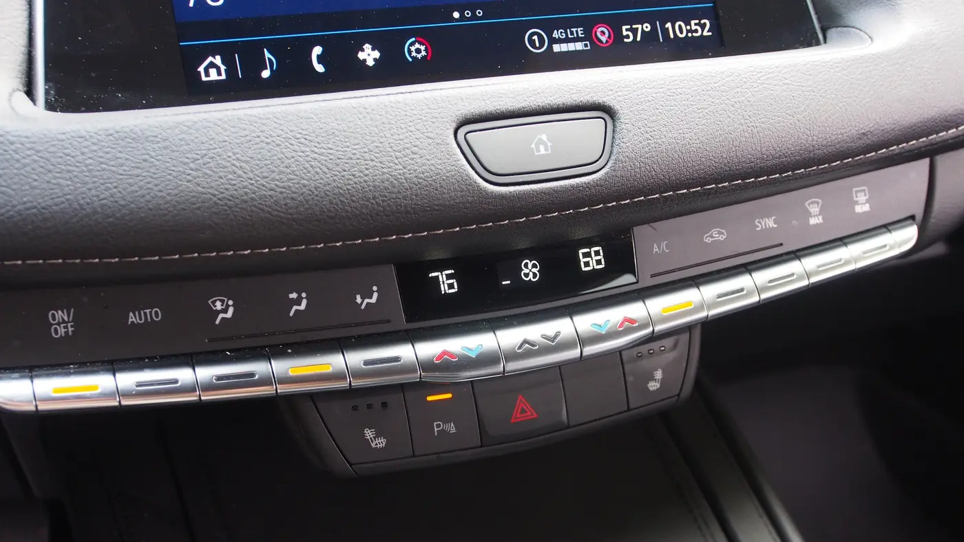 2023 Cadillac XT4 Luxury
