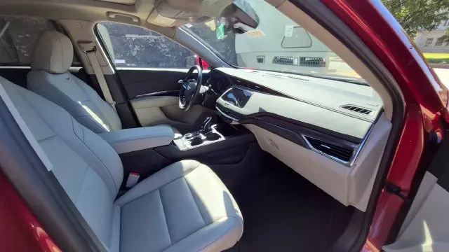 2023 Cadillac XT4 - $29,215