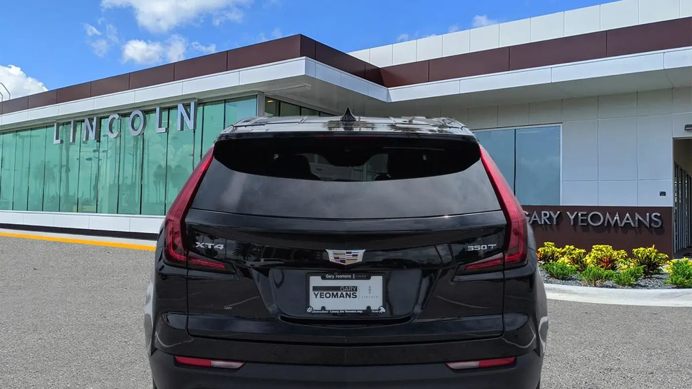2023 Cadillac XT4 Luxury