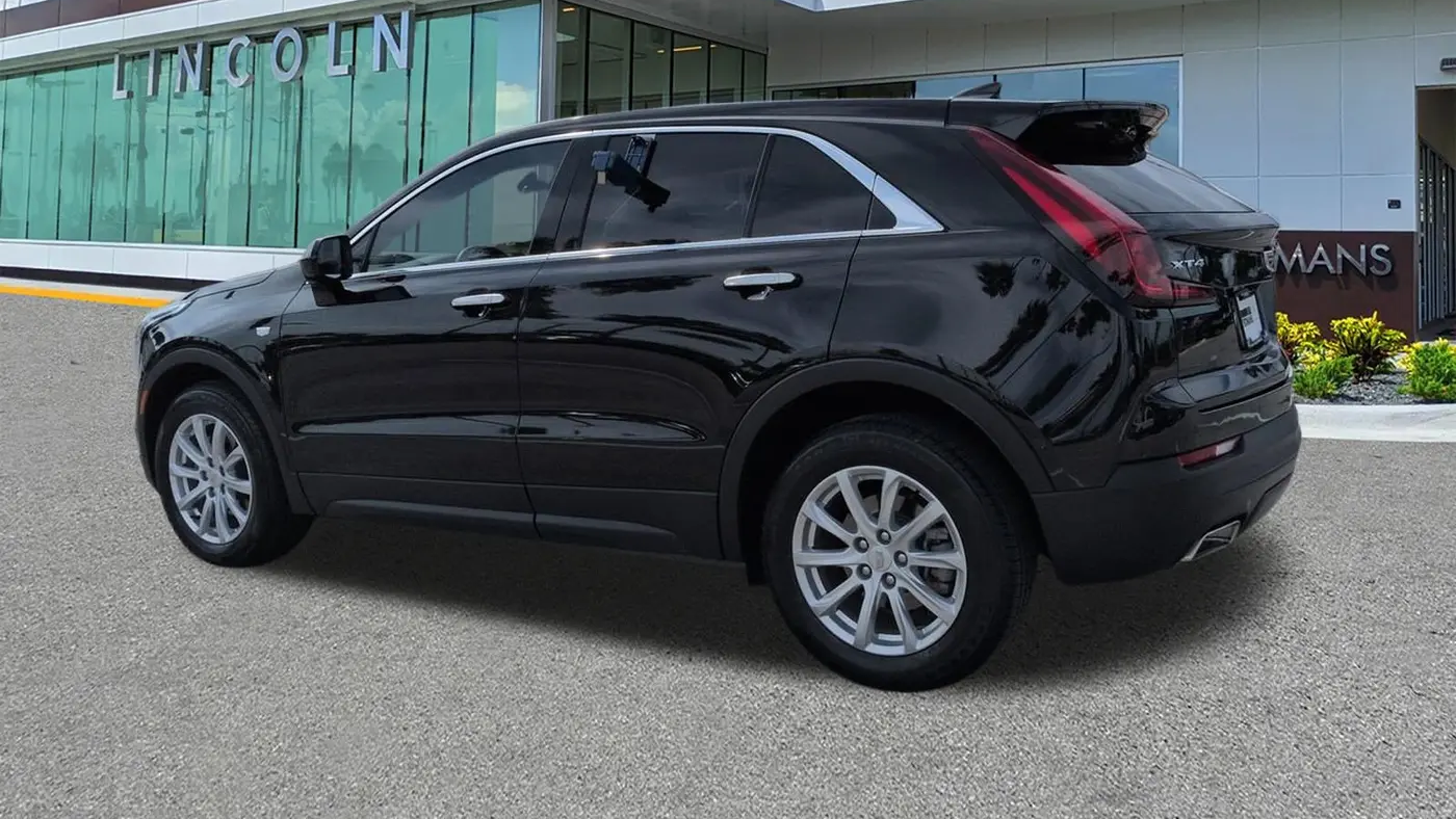 2023 Cadillac XT4 Luxury
