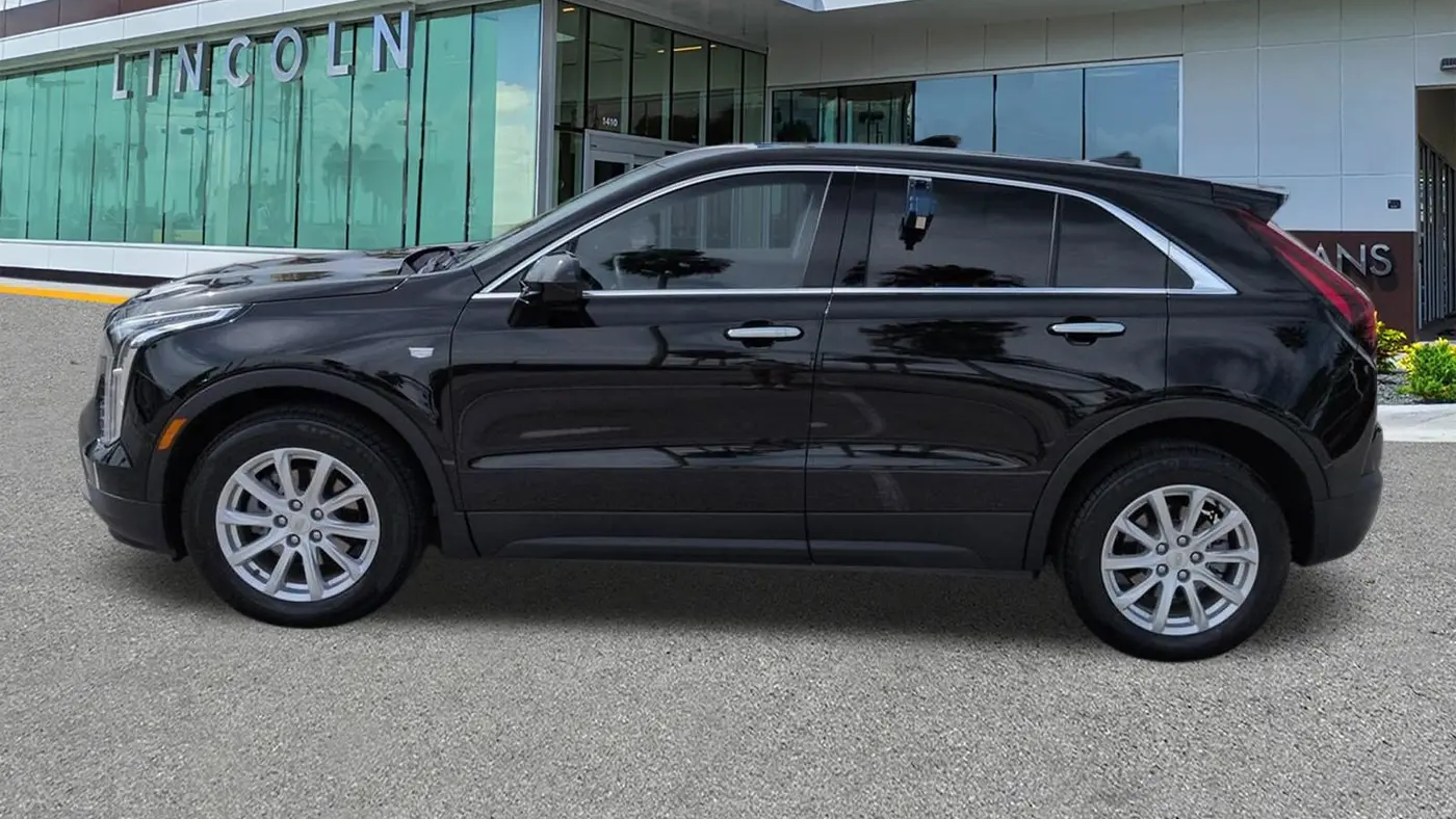 2023 Cadillac XT4 Luxury