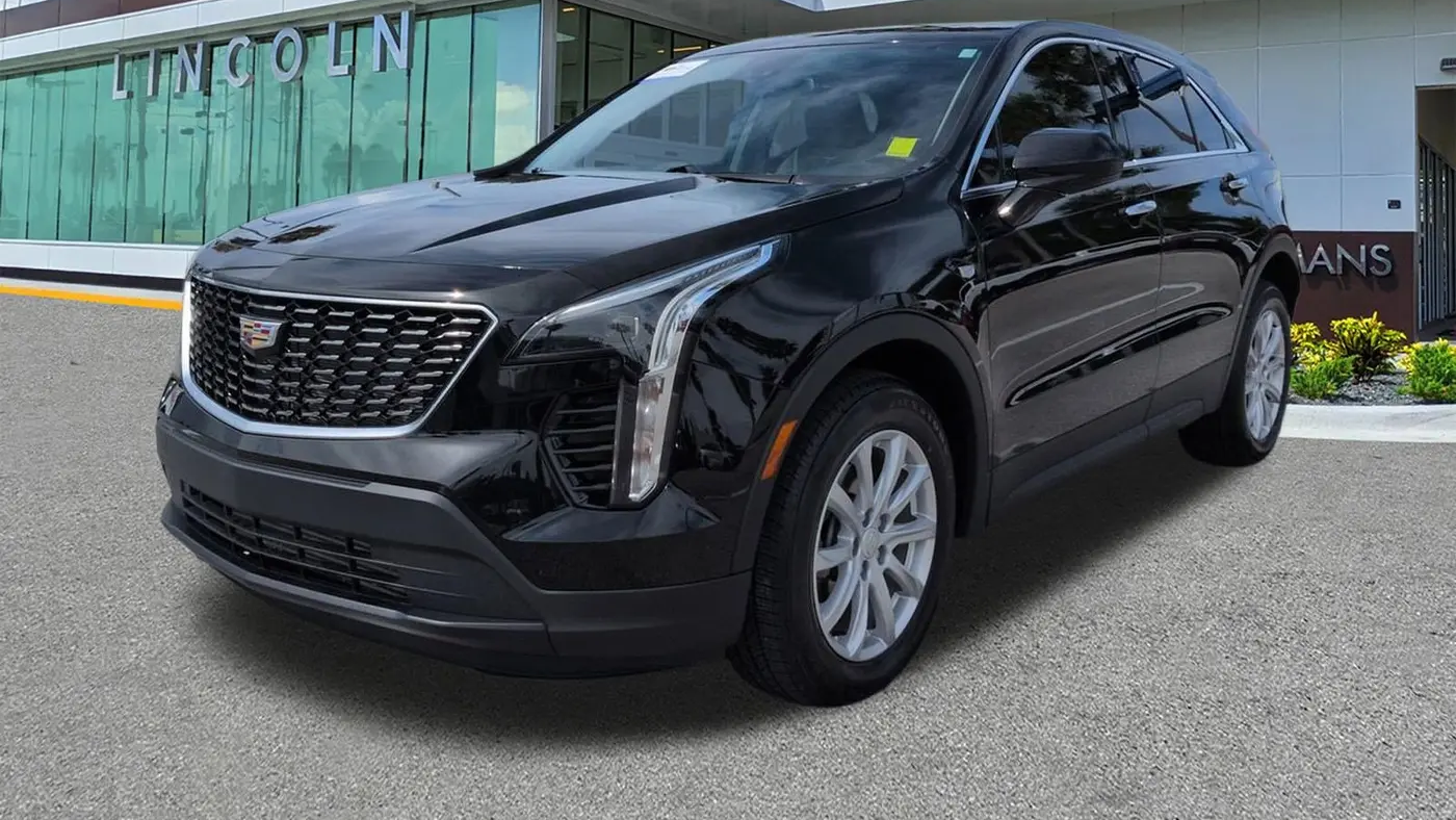 2023 Cadillac XT4 Luxury