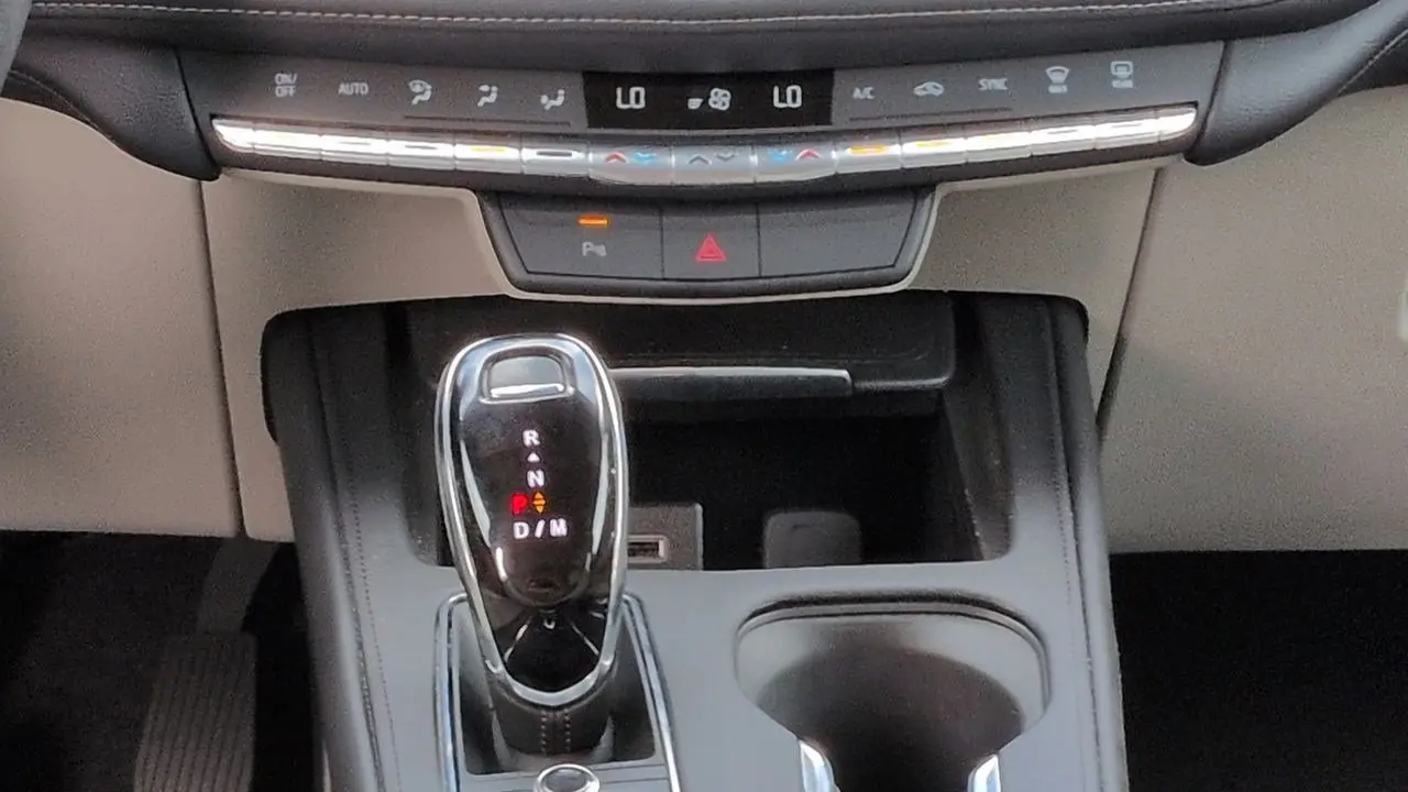 2023 Cadillac XT4 Luxury