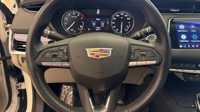 2023 Cadillac XT4 Luxury