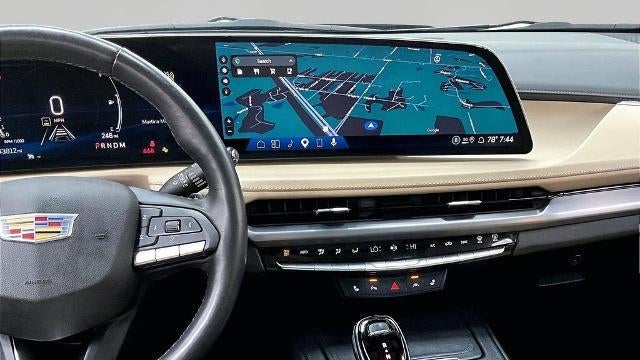 2024 Cadillac XT4 Luxury