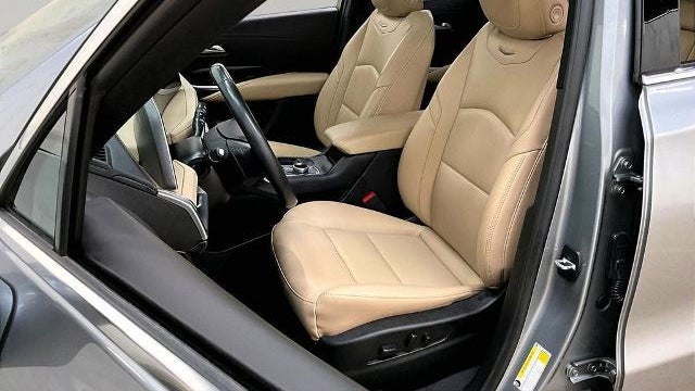 2024 Cadillac XT4 Luxury