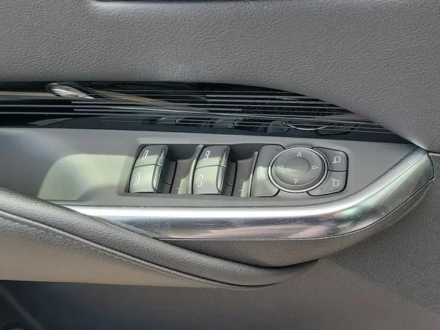 2024 Cadillac XT4 - $28,990