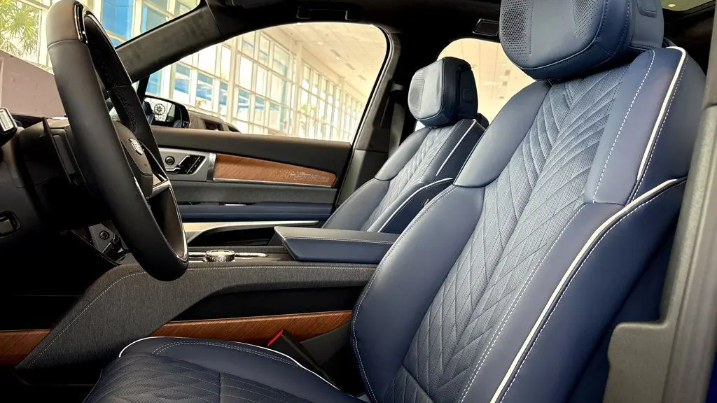 2026 Cadillac VISTIQ Premium Luxury