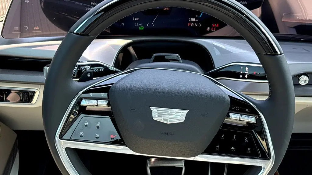 2026 Cadillac VISTIQ Sport