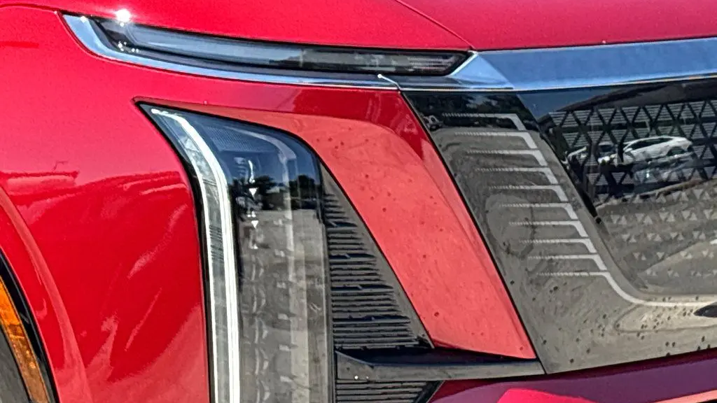 2026 Cadillac VISTIQ Sport