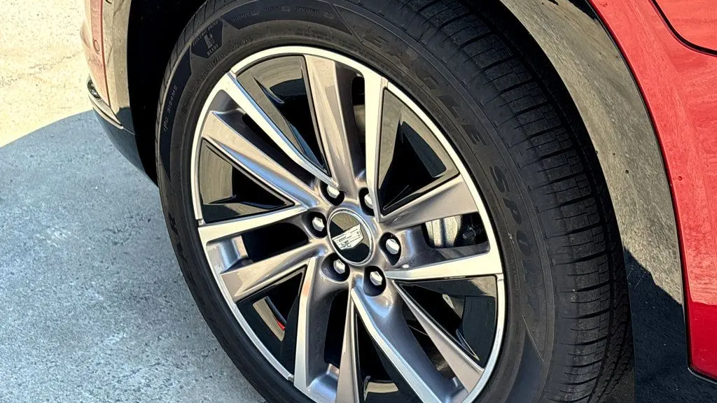 2026 Cadillac VISTIQ Sport