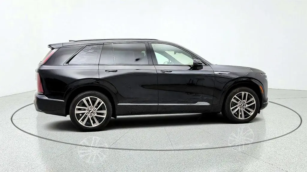 2026 Cadillac Vistiq - $63,995