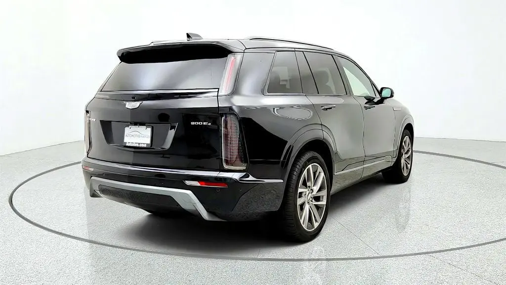 2026 Cadillac Vistiq - $63,995