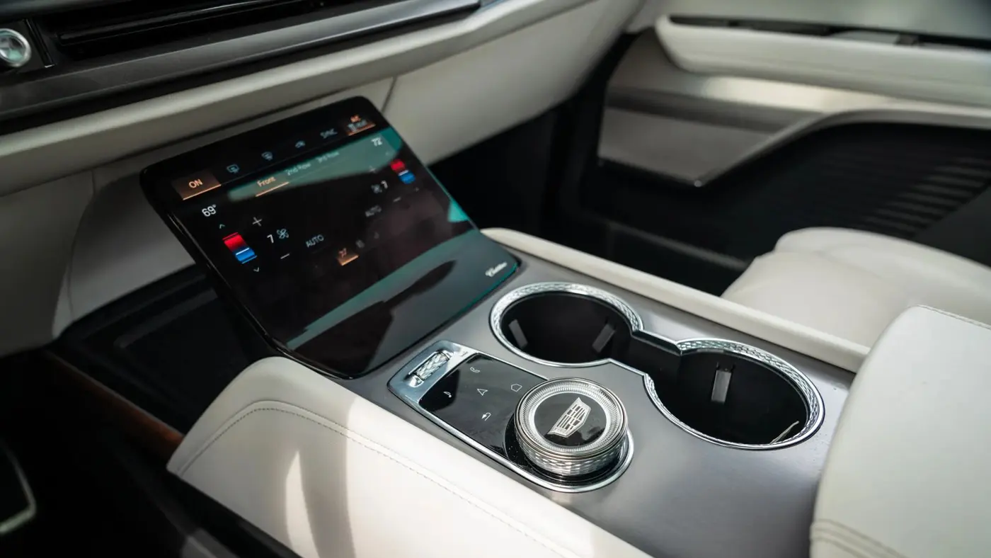 2026 Cadillac VISTIQ Sport