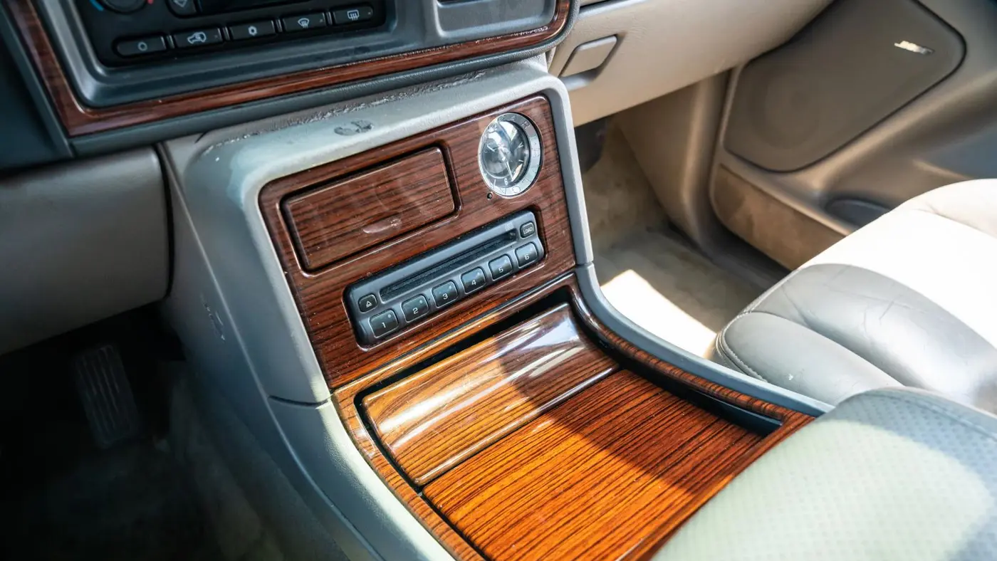 2004 Cadillac Escalade Base