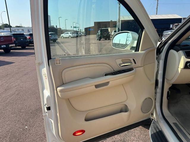 2007 Cadillac Escalade - $7,900