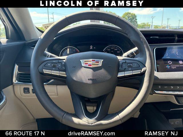 2022 Cadillac XT4 - $27,320