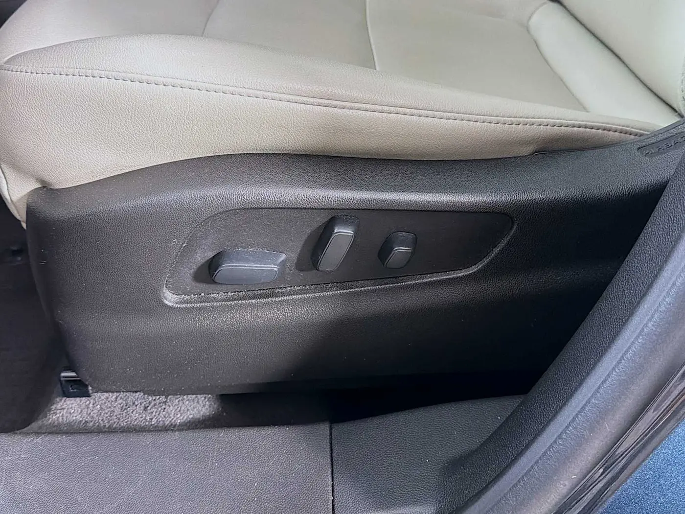 2021 Cadillac XT4 - $21,995