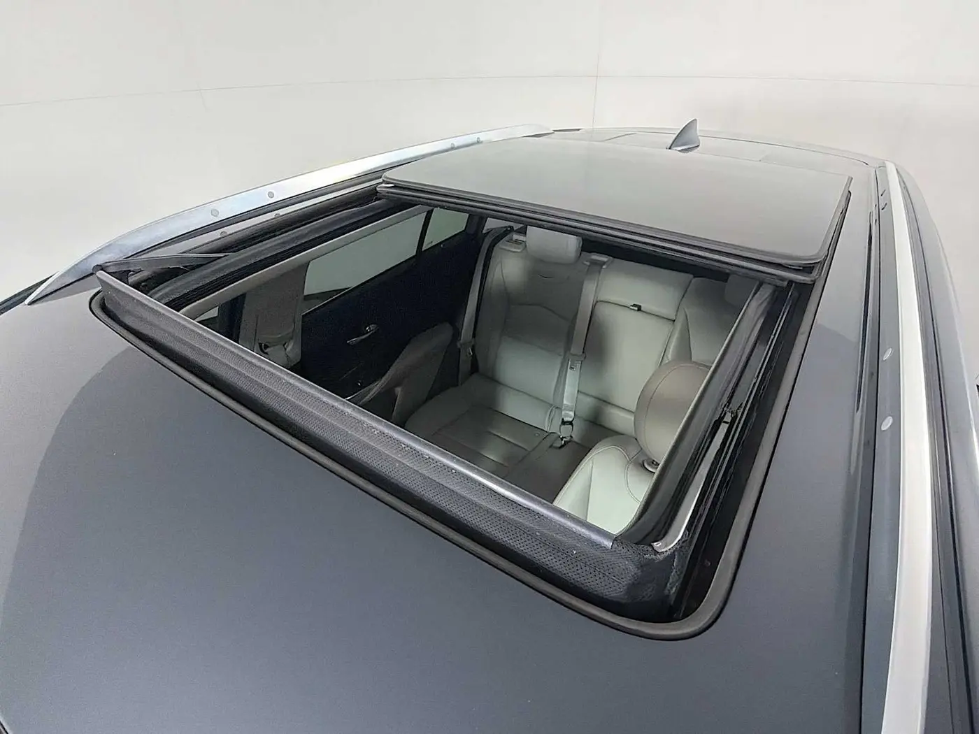 2021 Cadillac XT4 - $21,995