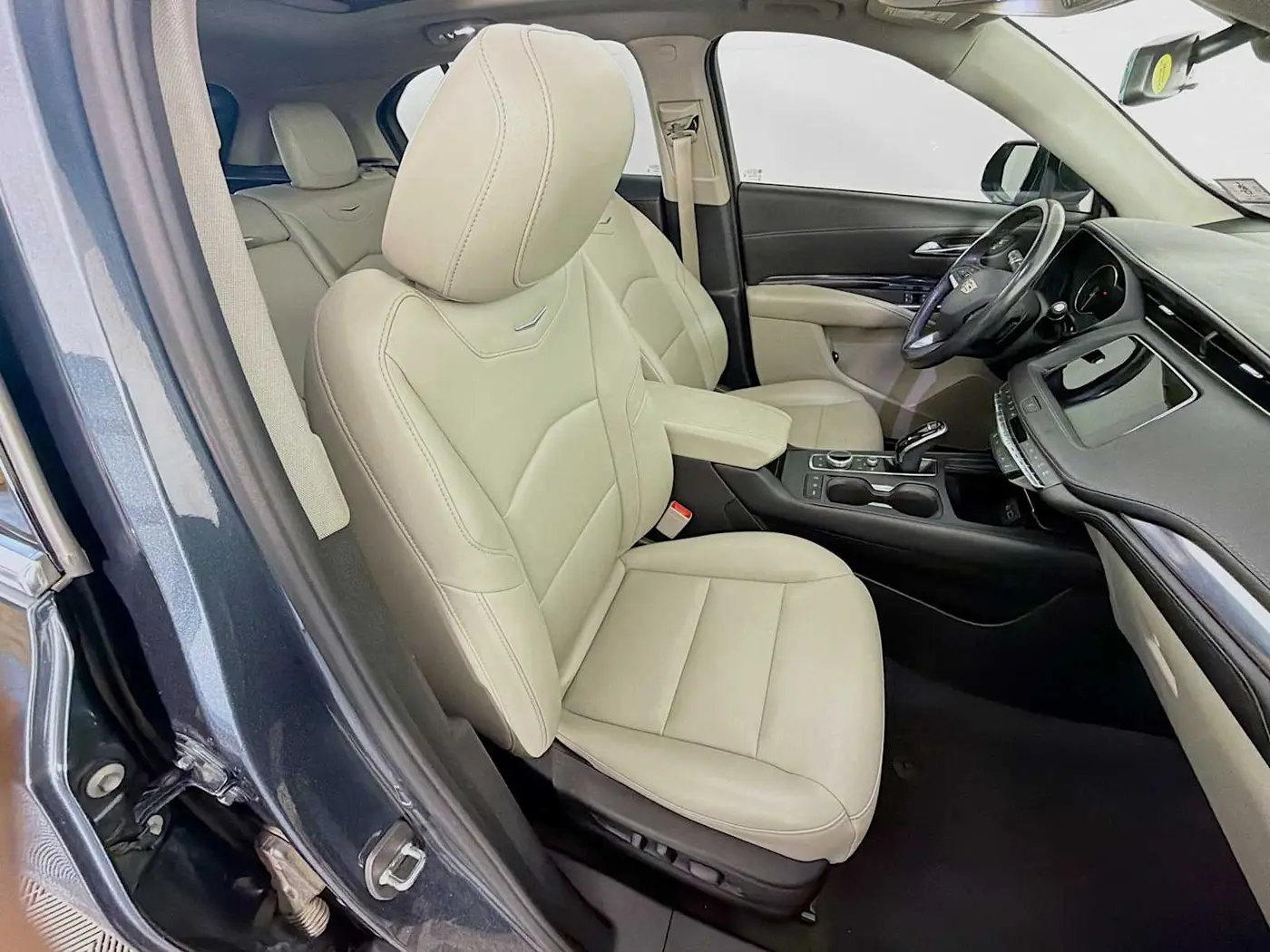 2021 Cadillac XT4 - $21,995