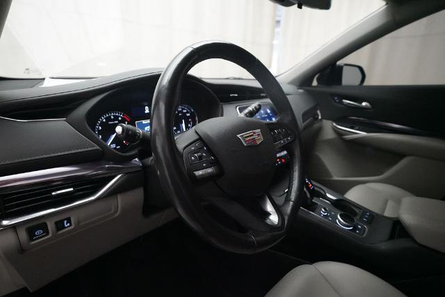 2022 Cadillac XT4 - $23,998