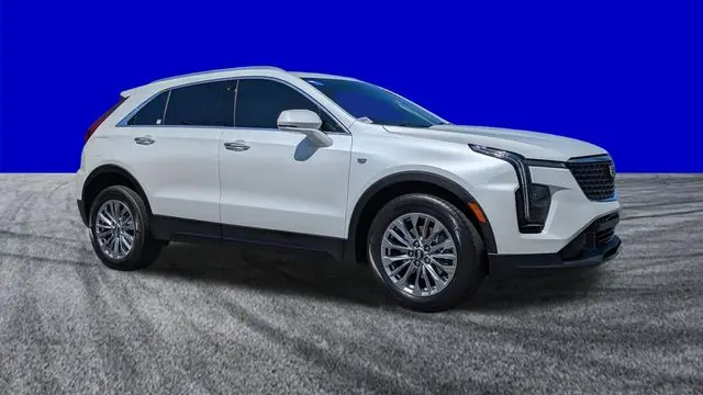 2024 Cadillac XT4 Premium Luxury