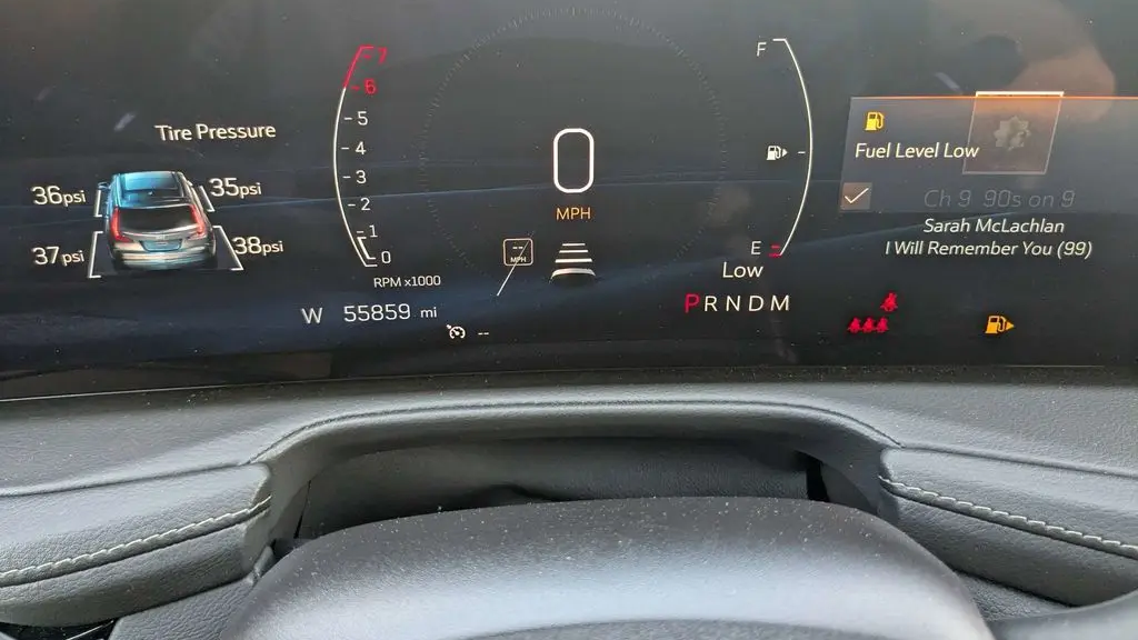 2024 Cadillac XT4 Premium Luxury