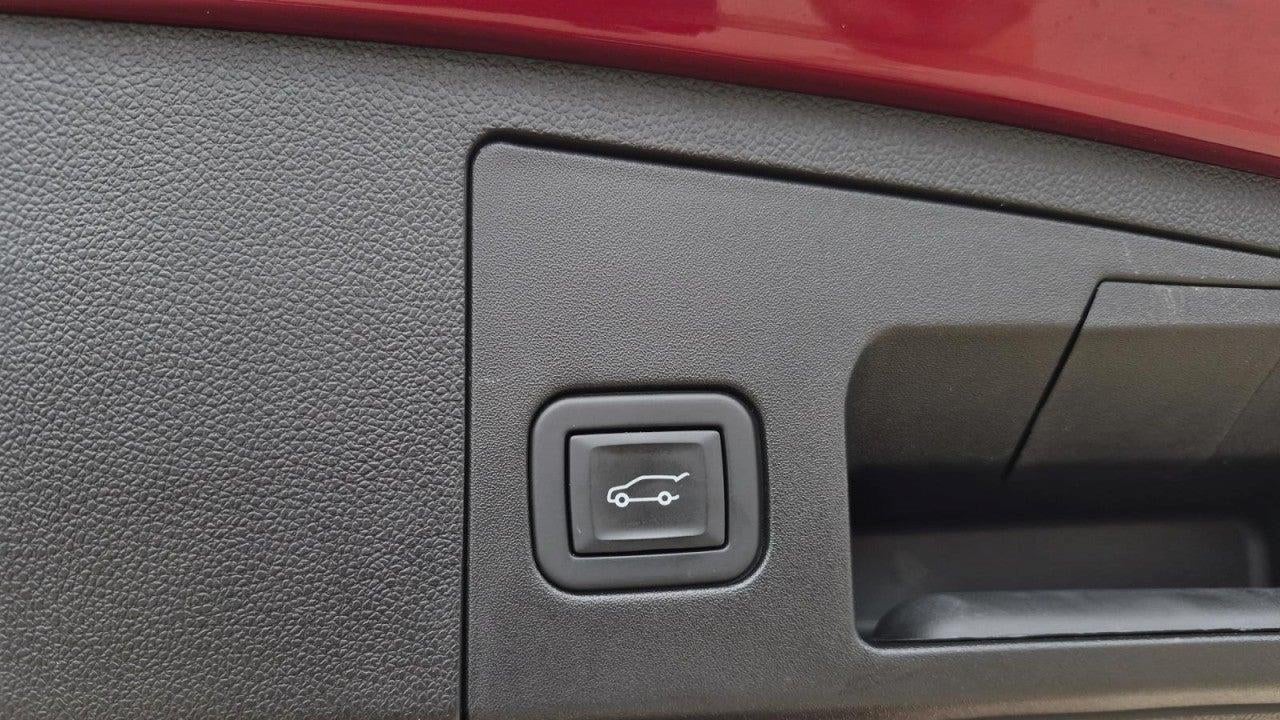 2021 Cadillac XT4 Premium Luxury